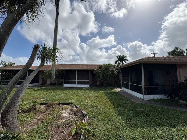 Building Photo - 1215 SE 46th Ln