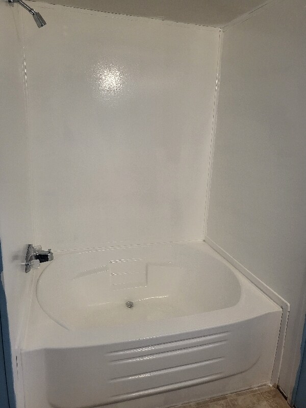 Building Photo - 127 Vermont Rd