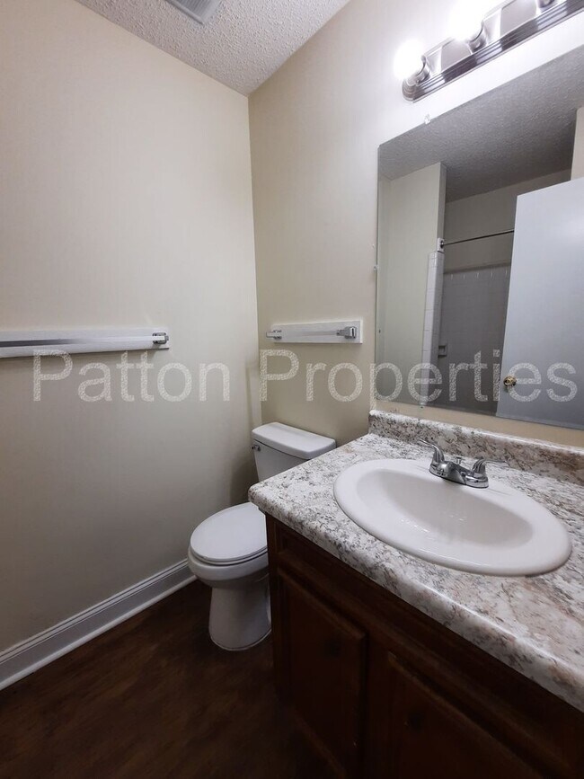 Building Photo - 1833-1835 Kathleen Drive -  Outside CoC -R...