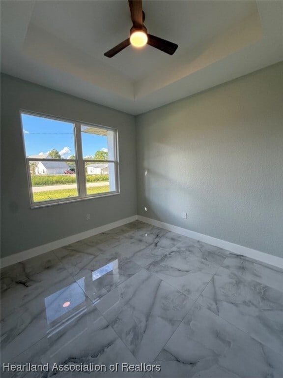 Building Photo - 2011 W Falcon Rd