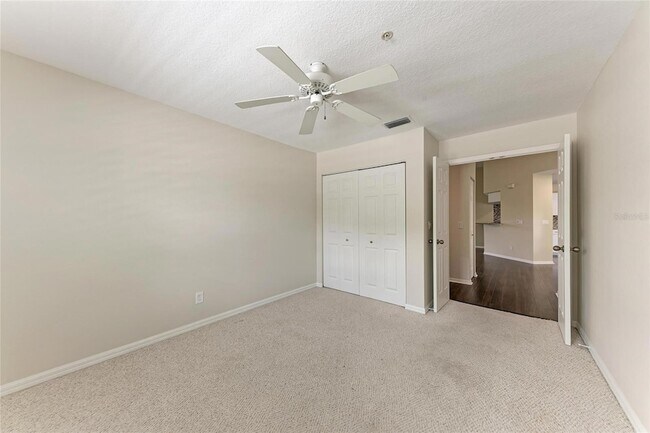 Building Photo - 803 Montrose Dr