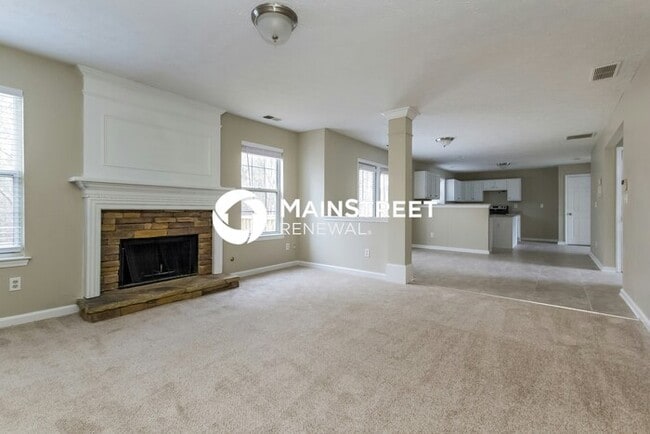 Building Photo - 4 Bedroom Pet-Friendly Home in Acworth, GA with Main Street Renewal