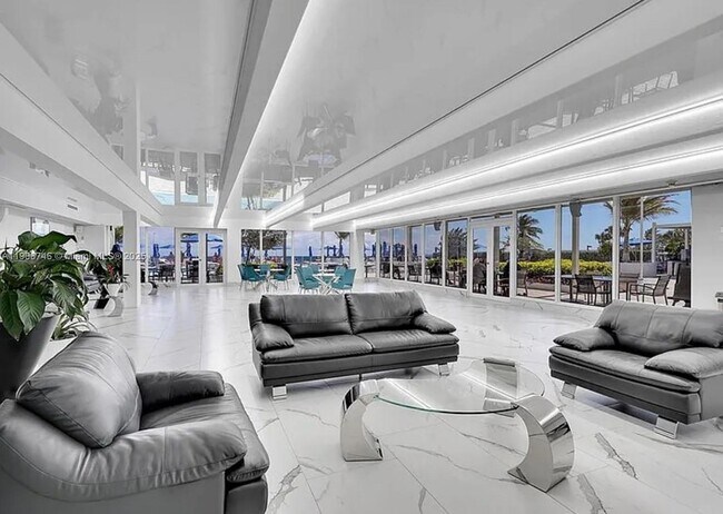 Building Photo - 1880 S Ocean Dr