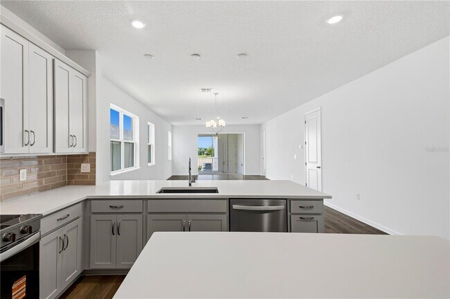 Building Photo - 17049 Haggerty Hollow Dr