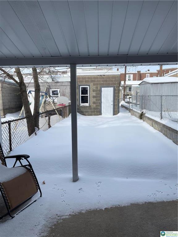 Building Photo - 221 E South St