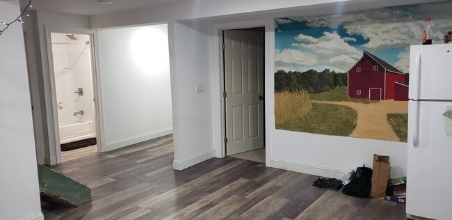 Building Photo - 369 Troy Rd