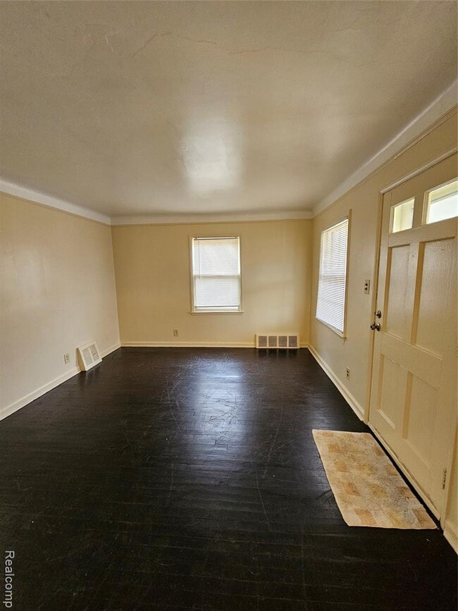 Building Photo - 11764 Beaconsfield St