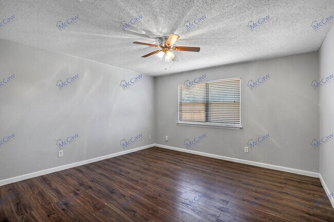 Building Photo - 2255 Nantucket Village Dr