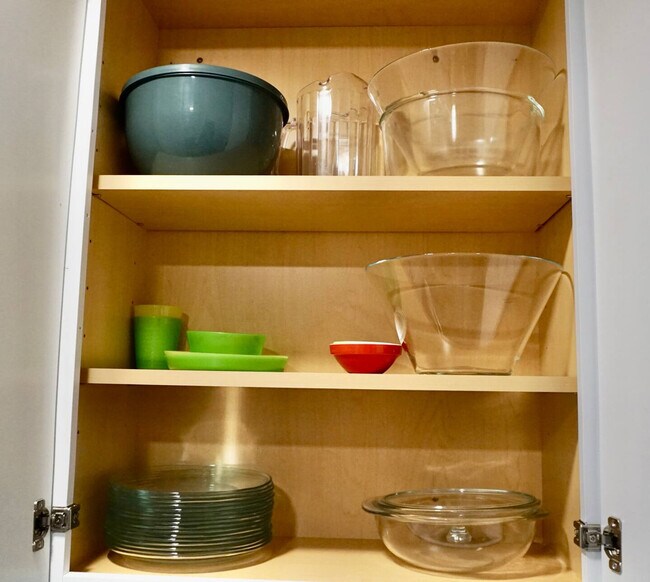 Building Photo - 12067 Lampton View Dr