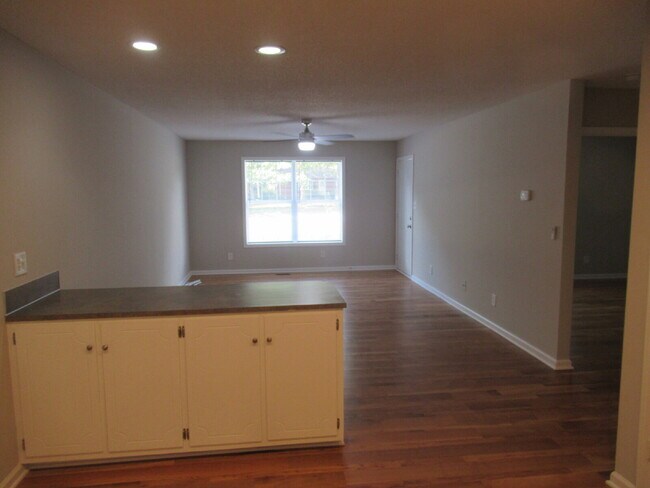Building Photo - Renovated 2-Bedroom Duplex for Rent Just North of Lincolnton!