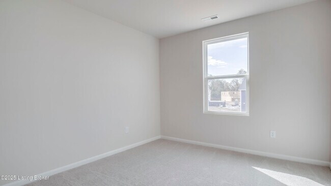 Building Photo - 1850 Washington Blvd