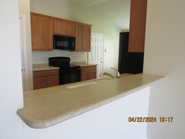 Building Photo - 14703 Wake Robin Dr