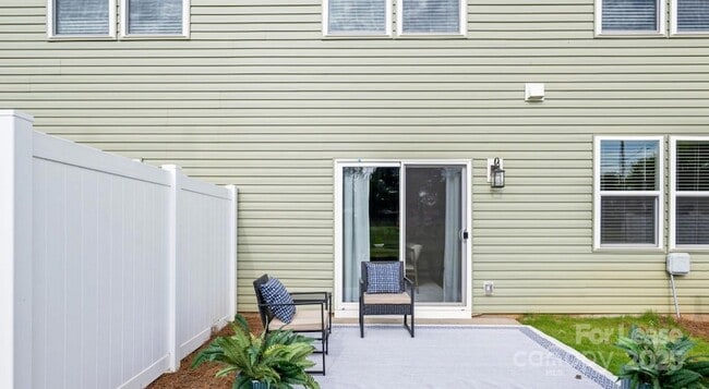 Building Photo - 1018 Catalyst Blvd