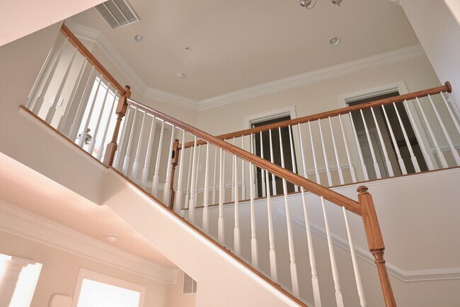 Stairway - 18 Sharpstead Ln