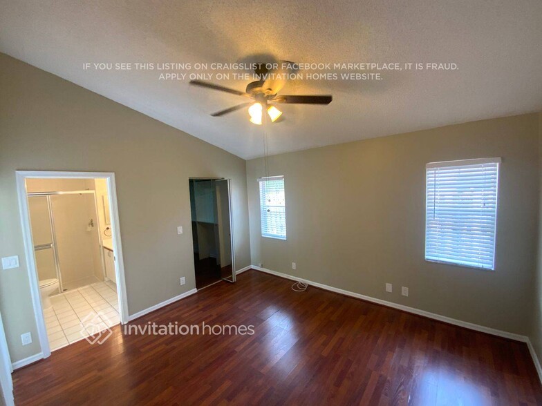 Building Photo - 1320 SW 18th St