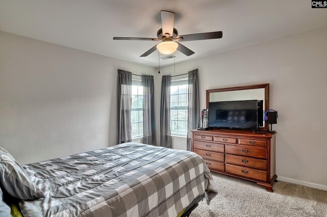 Building Photo - 660 Collett Dr