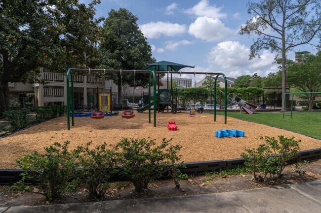 Building Photo - 6404 Olympia Dr