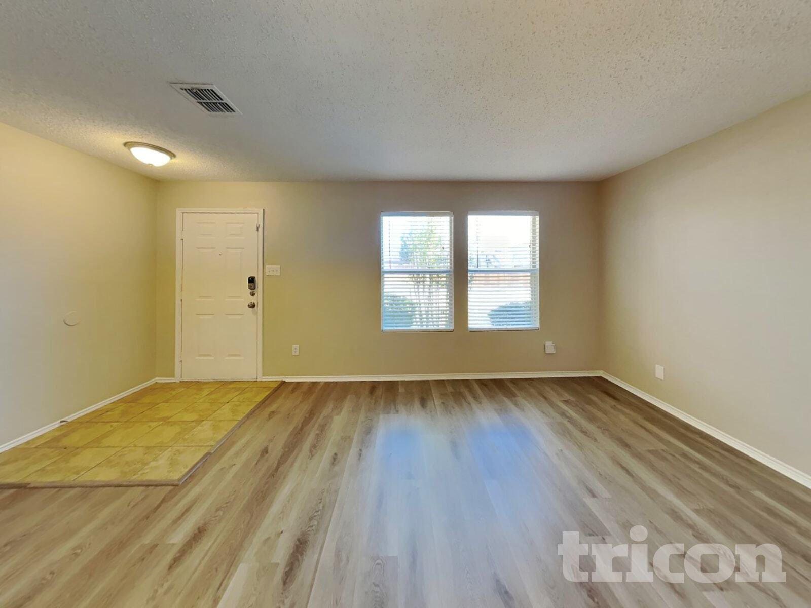 Building Photo - 2983 Celian Dr