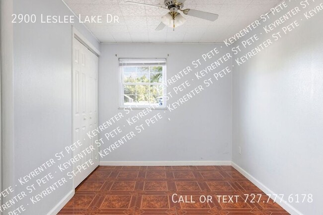 Building Photo - 2900 Leslee Lake Dr N