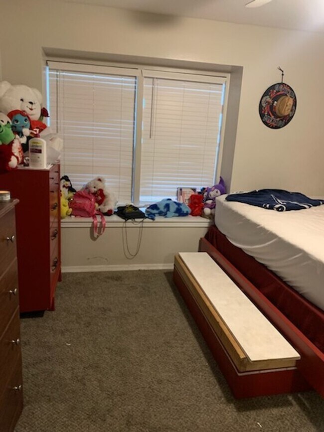 Building Photo - 2816 W 25th St N