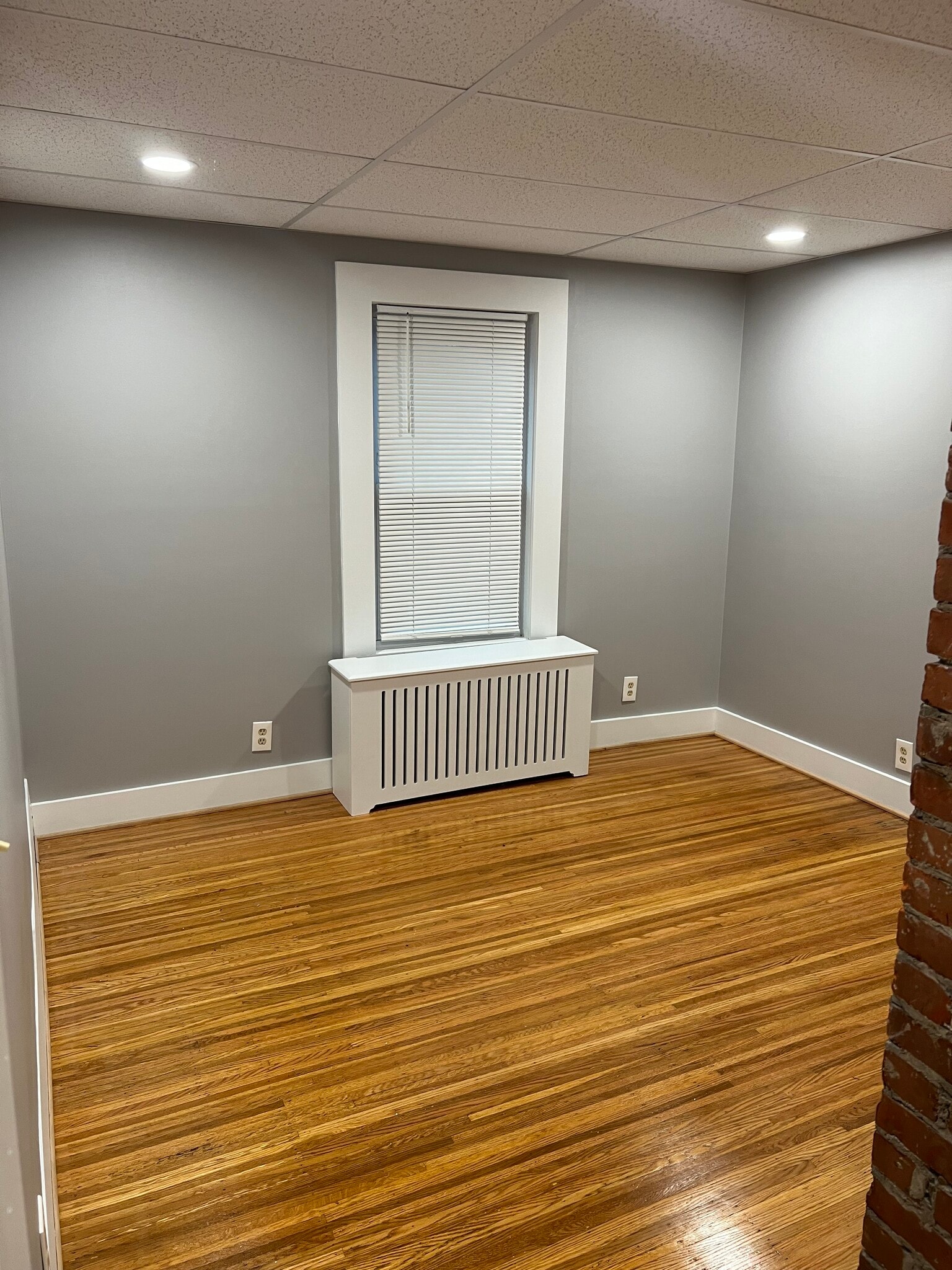 Spare room/office - 21 Audubon St