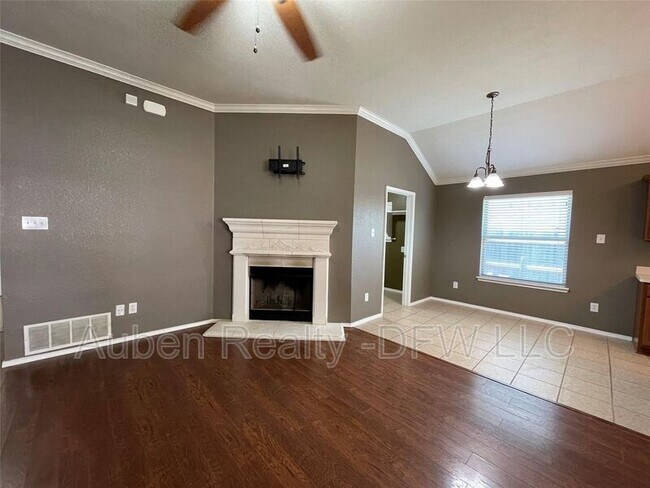Building Photo - 344 Amethyst Dr
