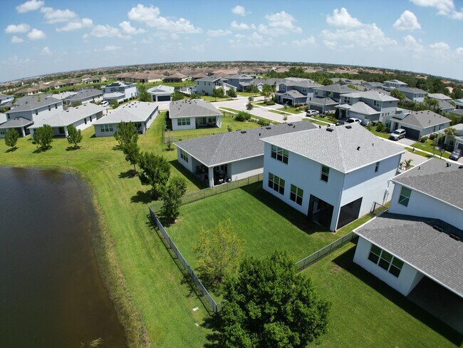 Building Photo - 10696 SW Estella Ln
