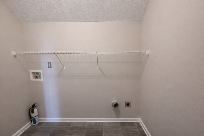 Building Photo - Stunning Split-Level Home with Space, Style & Scenic Views