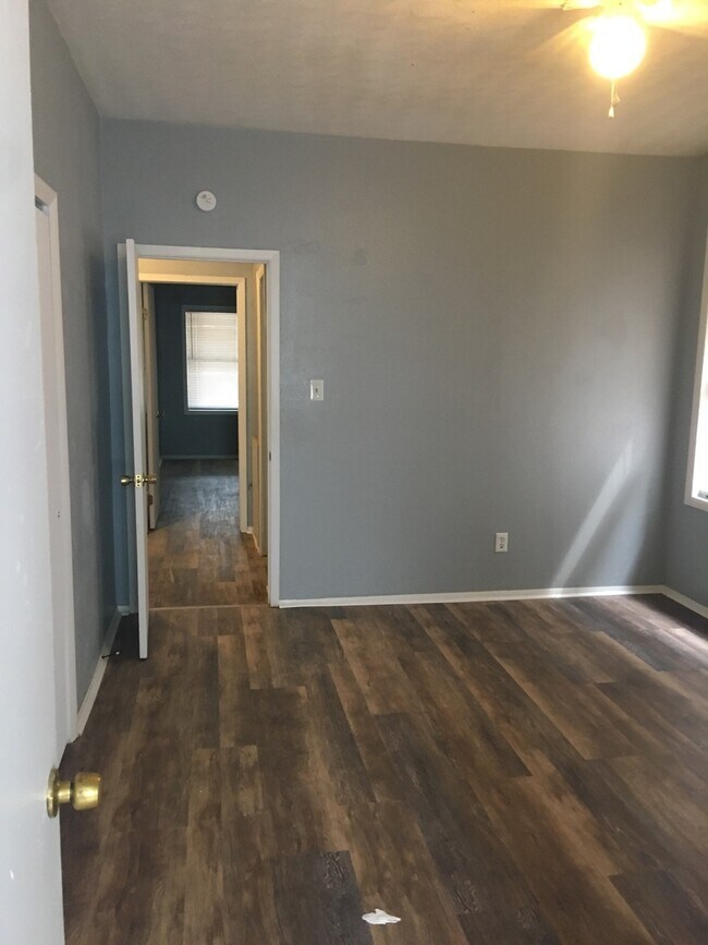 Building Photo - 4217 S Grand Blvd