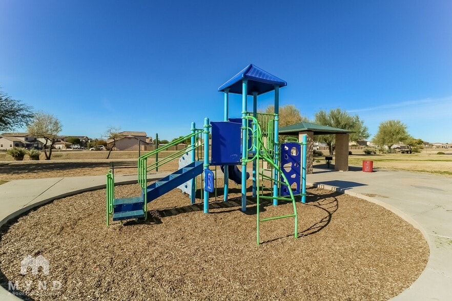 Building Photo - 12333 W Rosewood Dr