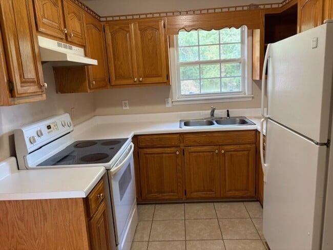 Building Photo - 1 BR-1BA Downtown Murfreesboro duplex