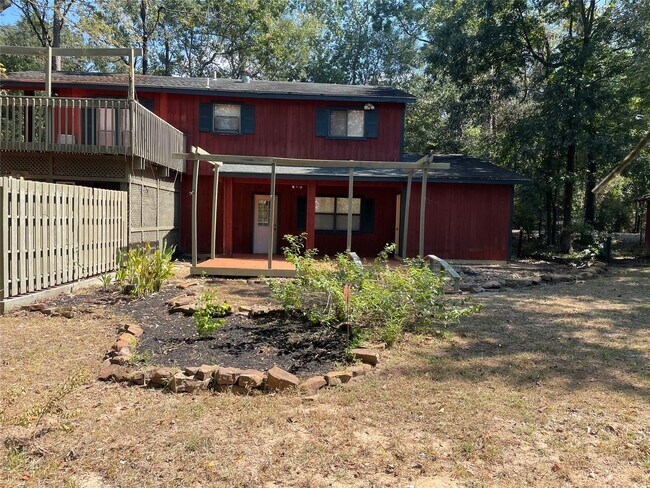 Building Photo - 302 Somerset