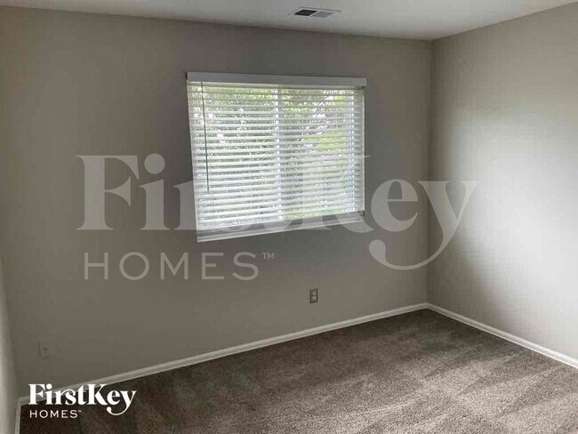 Building Photo - 5135 Nighthawk Pkwy