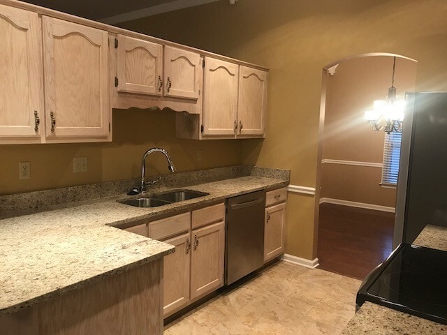 Building Photo - OCCUPIED UNTIL 6.30.2026- Luxury Home For Rent!!!!