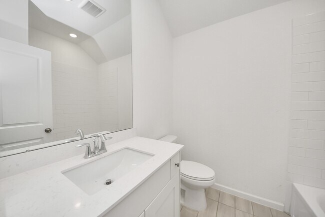 Building Photo - 30327 Tall Fescue Dr