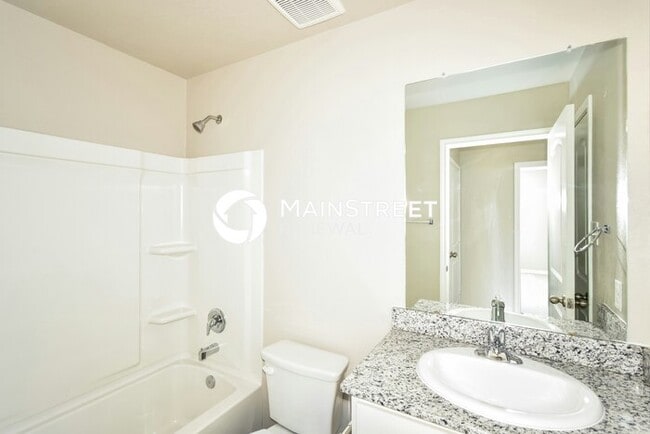 Building Photo - 3 Bedroom Pet-Friendly Home in San Antonio, TX with Main Street Renewal