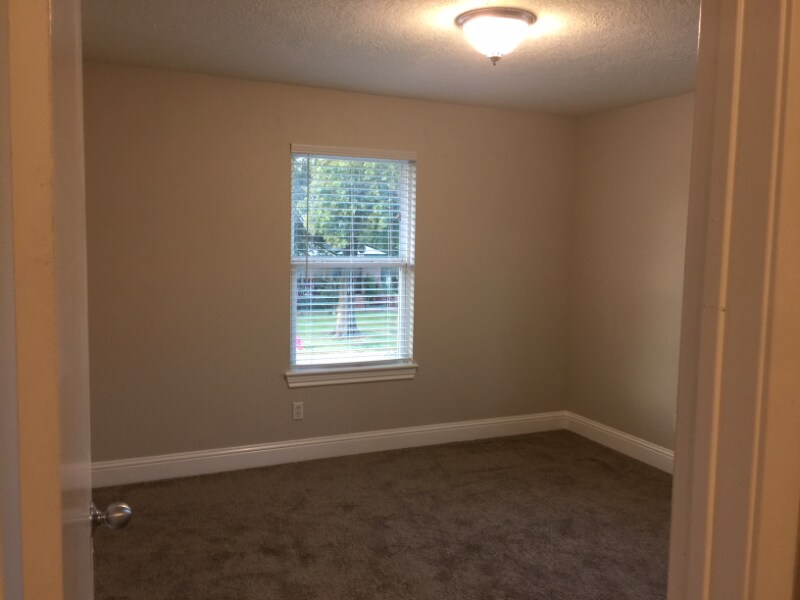 Building Photo - 4110 Huey St