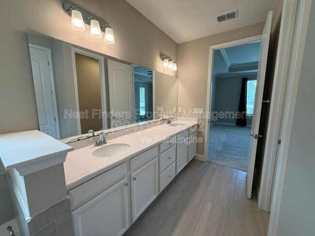 Building Photo - 104 Silver Reef Ln