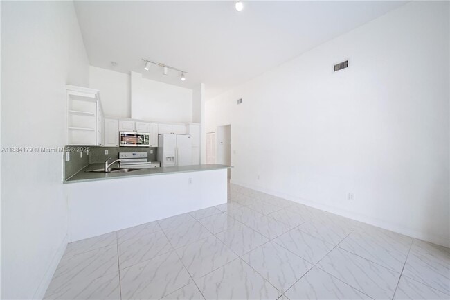 Building Photo - 14105 SW 168th Ln