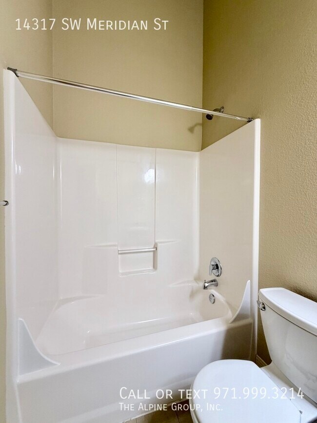 Building Photo - 14317 SW Meridian St