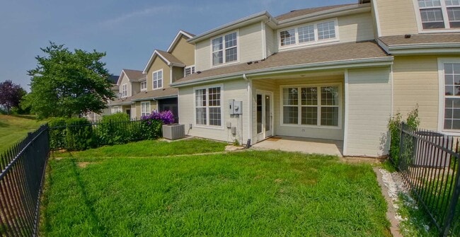 Building Photo - West Side + Fenced-in Yard + Attached 2-Car Garage + Washer & Dryer! Available June 19th!