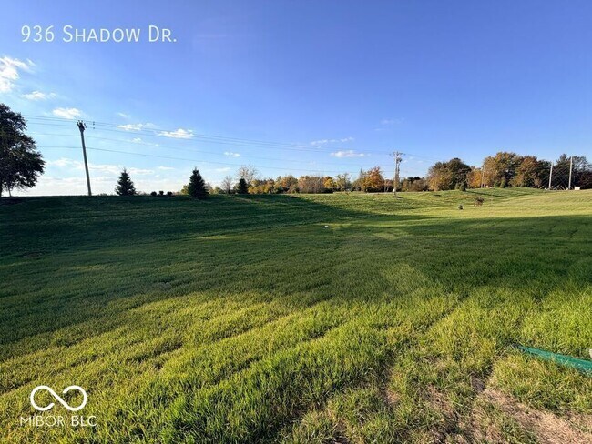 Building Photo - 936 Shadow Dr