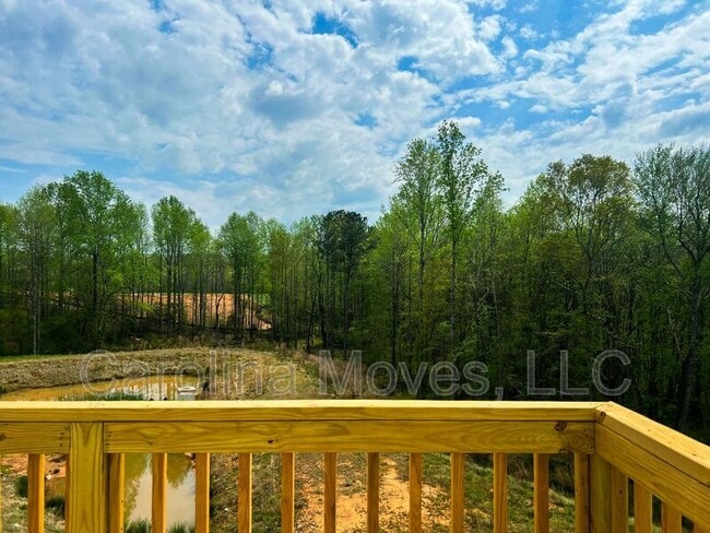 Building Photo - 15 Apollo View Ln