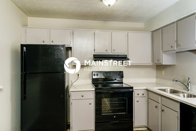 Building Photo - 3 Bedroom Pet-Friendly Home in Louisville,...