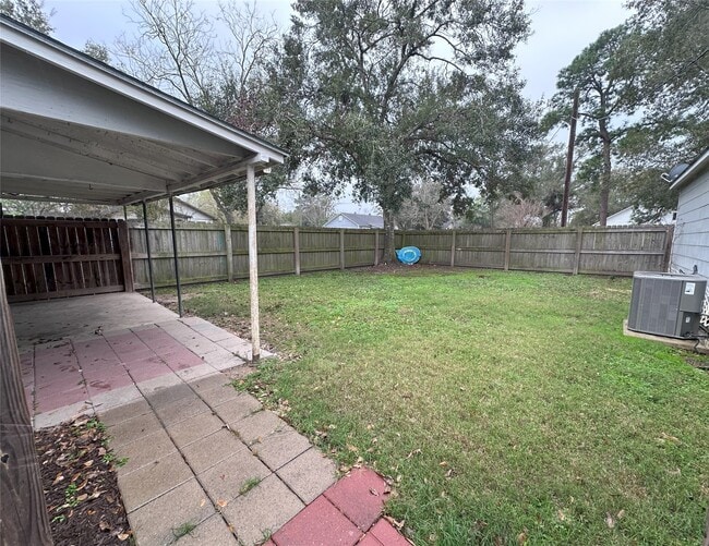 Building Photo - 502 E Church St