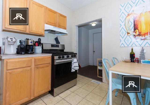 Building Photo - 4 bedroom in Allston MA 02134