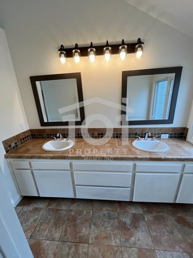 Building Photo - Beautifully renovated two-story home tucked in a quiet, tree-lined setting just off Mission and B...