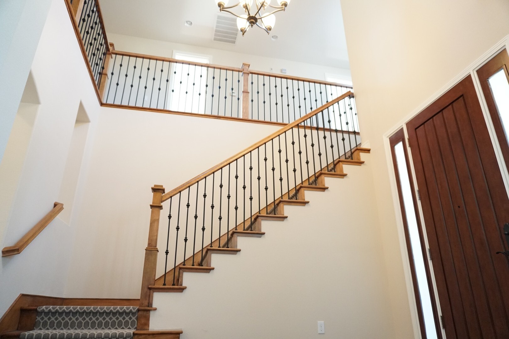Building Photo - 18261 Bautista Cir