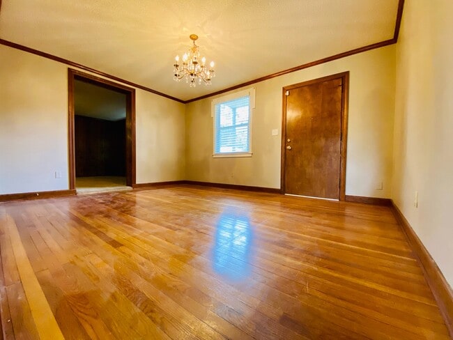 Building Photo - 4663 Rosewood Dr