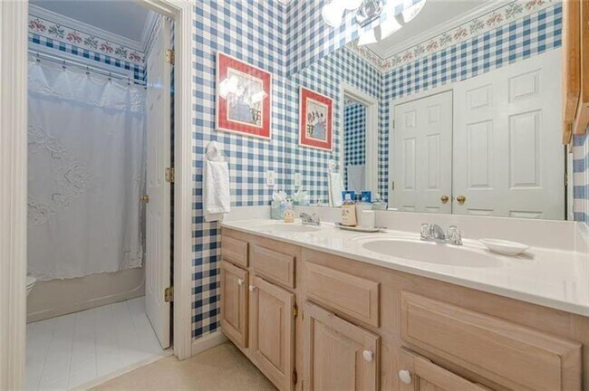 Building Photo - 322 Pebble Trail